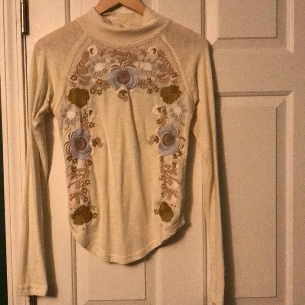 Free People size sm embroidered top